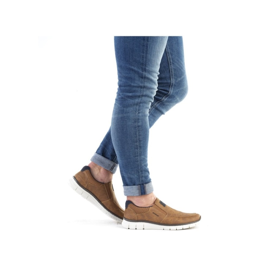 Ruskeat Rieker B7756 Miesten Kengät