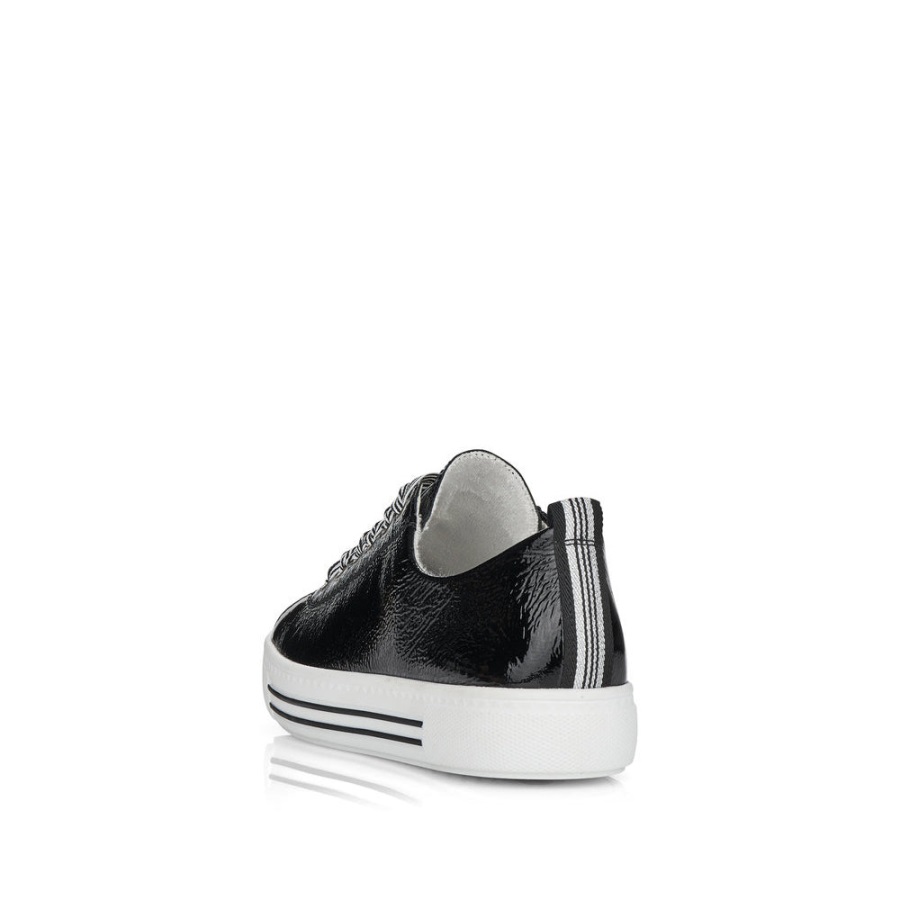 Rieker D0900:ssa On Laivasto